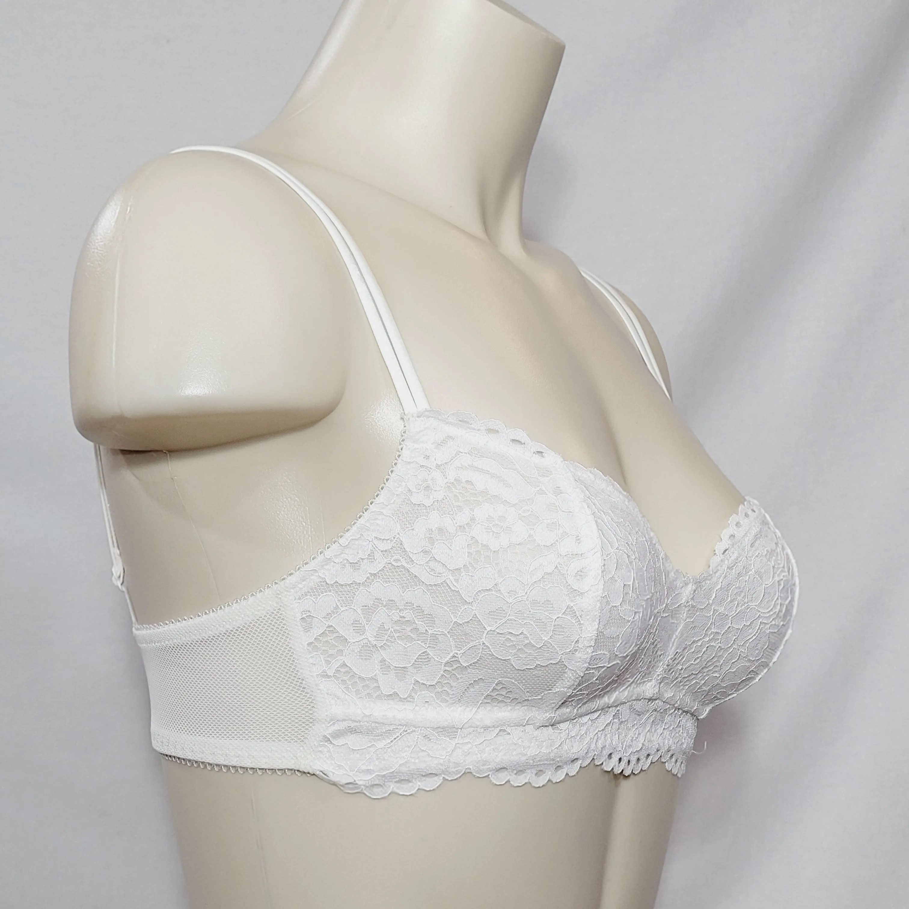 b.tempt'd by Wacoal 910244 Ciao Bella Lace Bralette XS X-SMALL White NWT